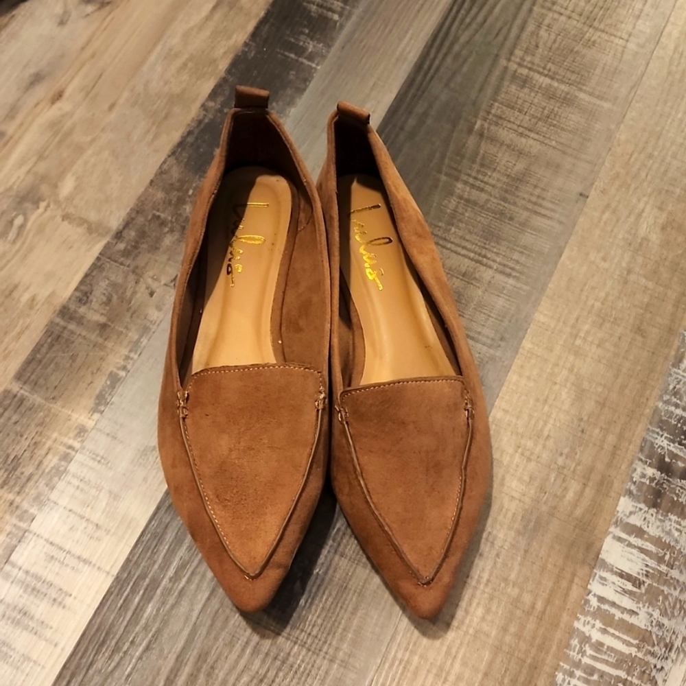Lulu's Brown Pointed Toe Flats